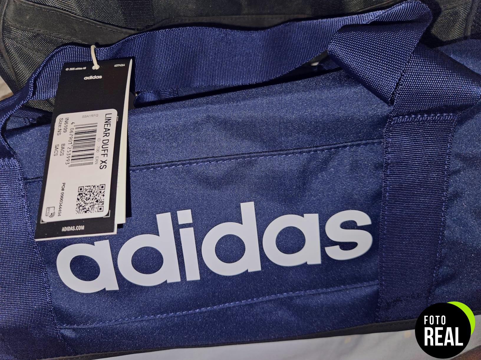 adidas-duffel-bag-unisex-essentials-linear-foto-3
