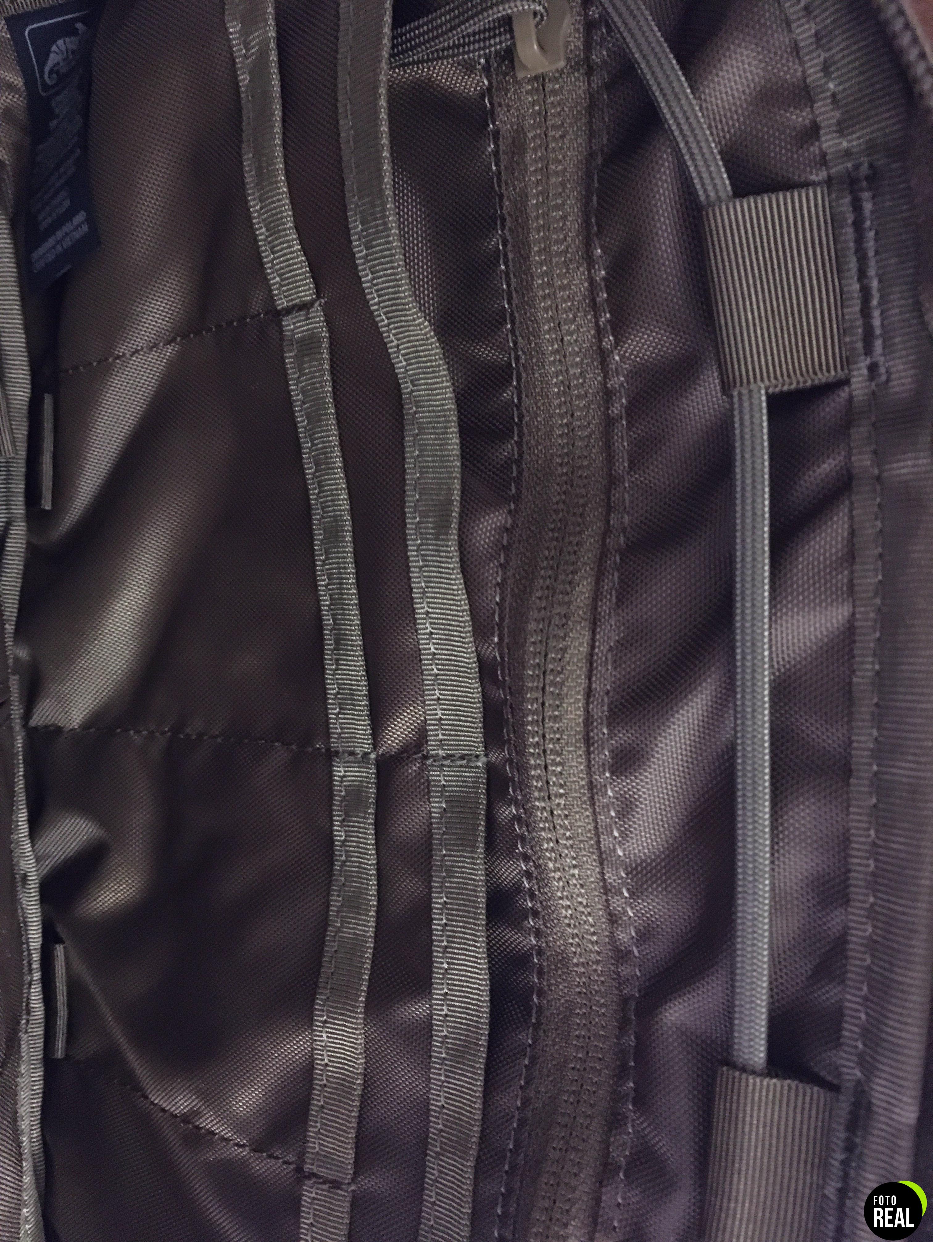 helikontex-numbat-bolso-pecho-foto-3