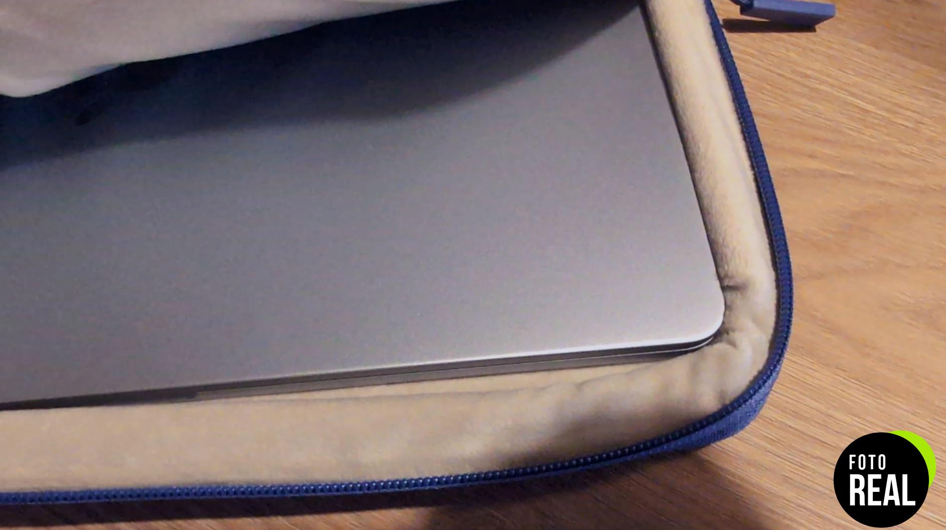 jetech-funda-portatil-gris-oscur-13-pulgadas-foto-2