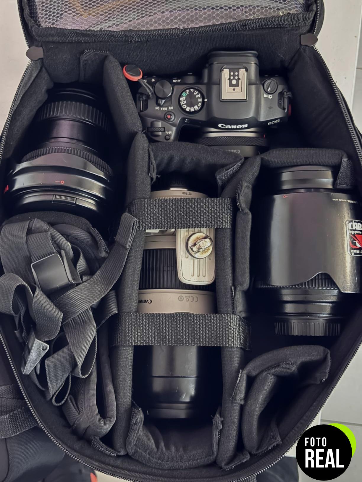 mochila-amazon-basics-gran-capacidad-camara-negra-foto-1