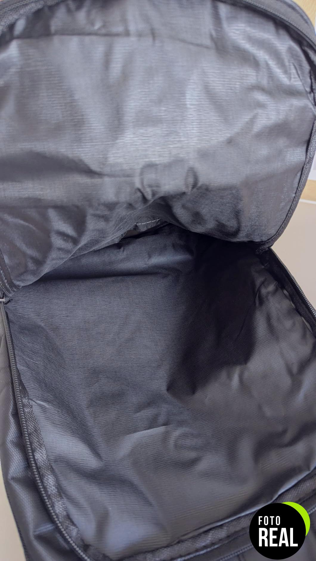 mochila-hombre-impermeable-antirrobo-1-foto-2