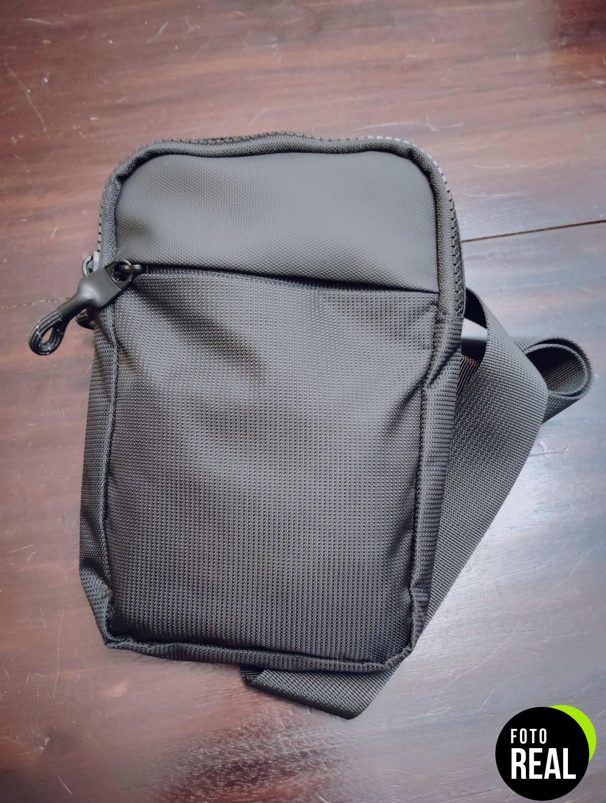simptech-bolso-bandolera-hombre-cruzado-resistente-foto-1
