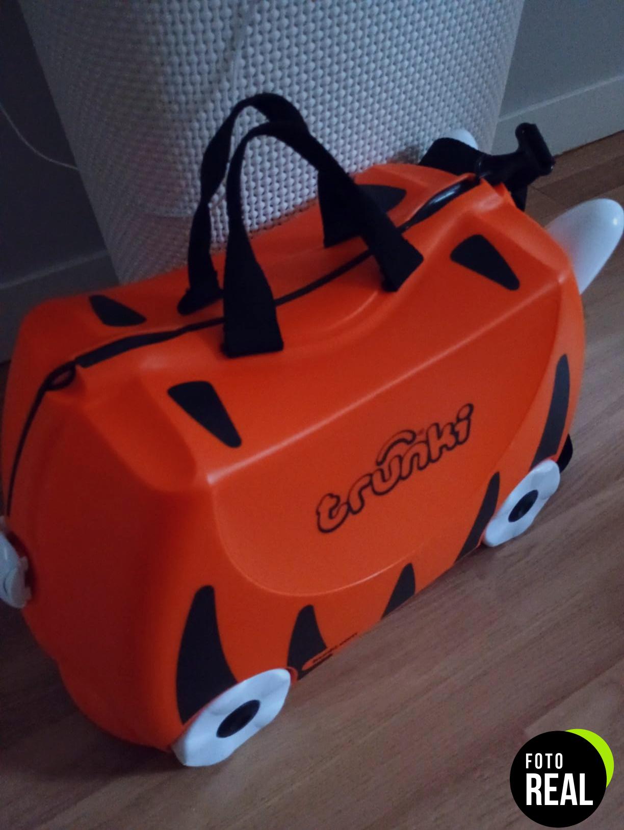 trunki-maleta-nino-correpasillos-foto-1