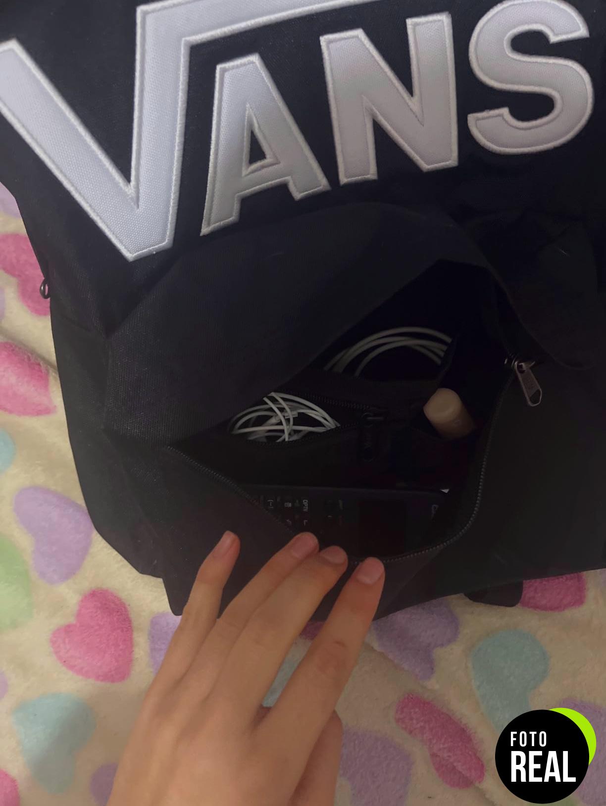 vans-mochila-clasica-old-skool-22l-black-white-foto-2
